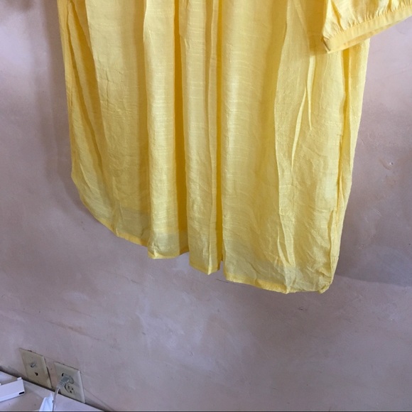 Women Yellow light weight top - Picture 4 of 4